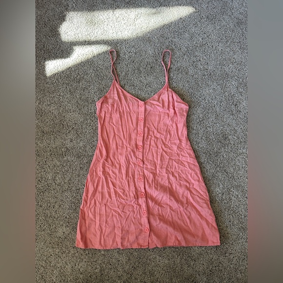 Two casual linen dresses - Picture 2 of 11